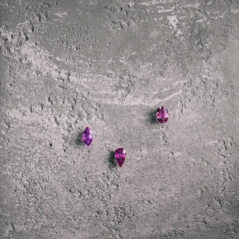 Loose Pink Sapphires Banner