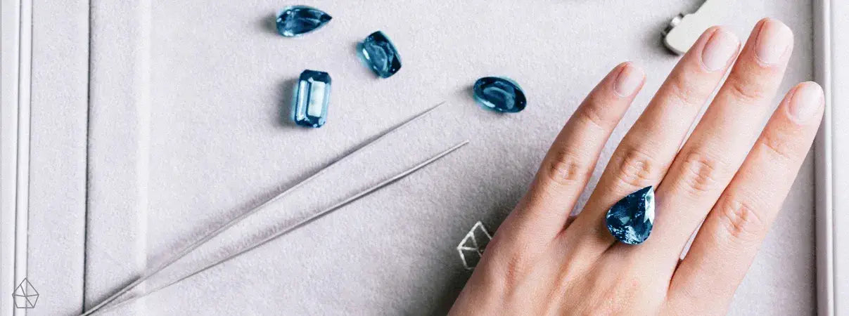 Topaz London Blue Header Encyclo