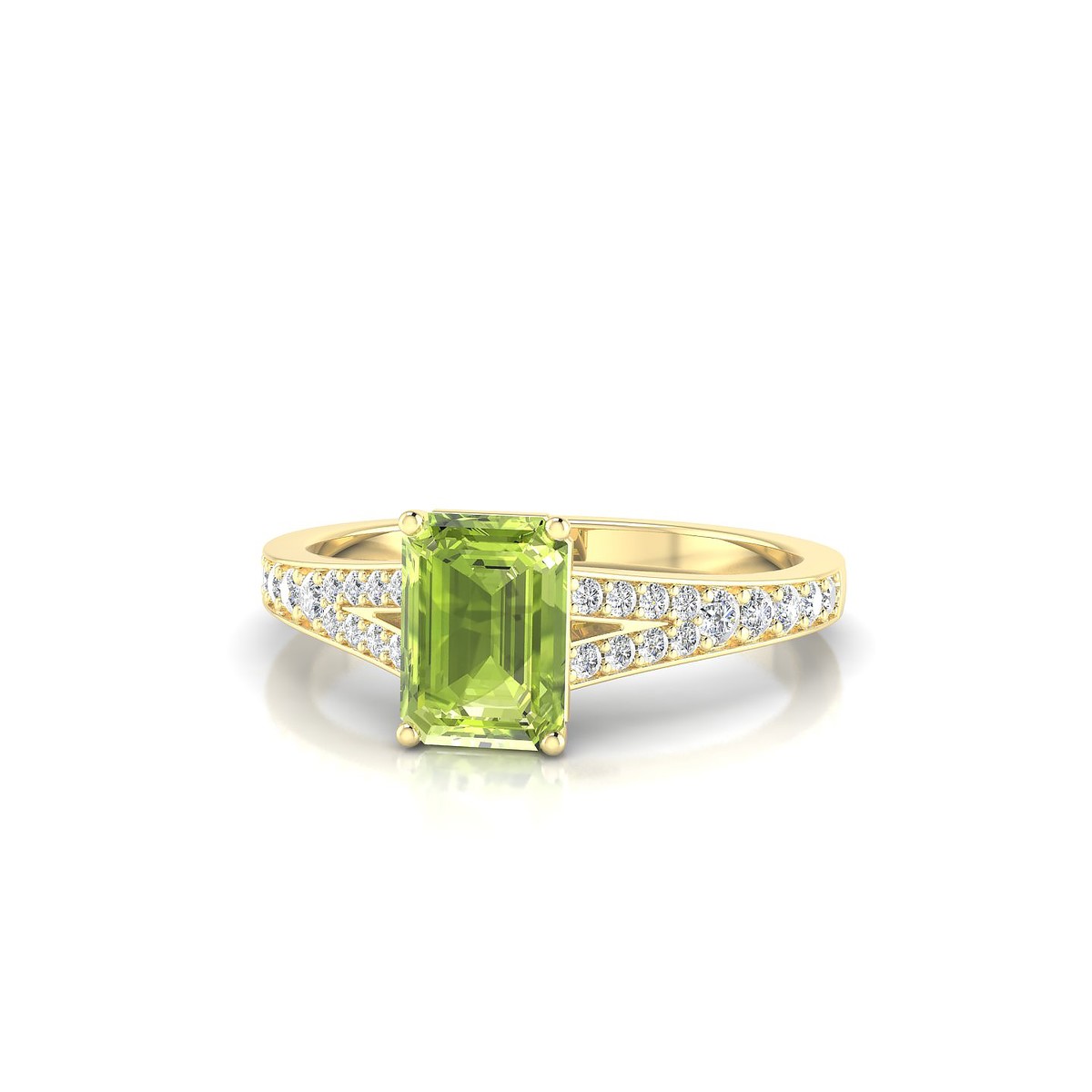 Adore | 18k Yellow Gold 7 x 5 mm Emerald Peridot Ring