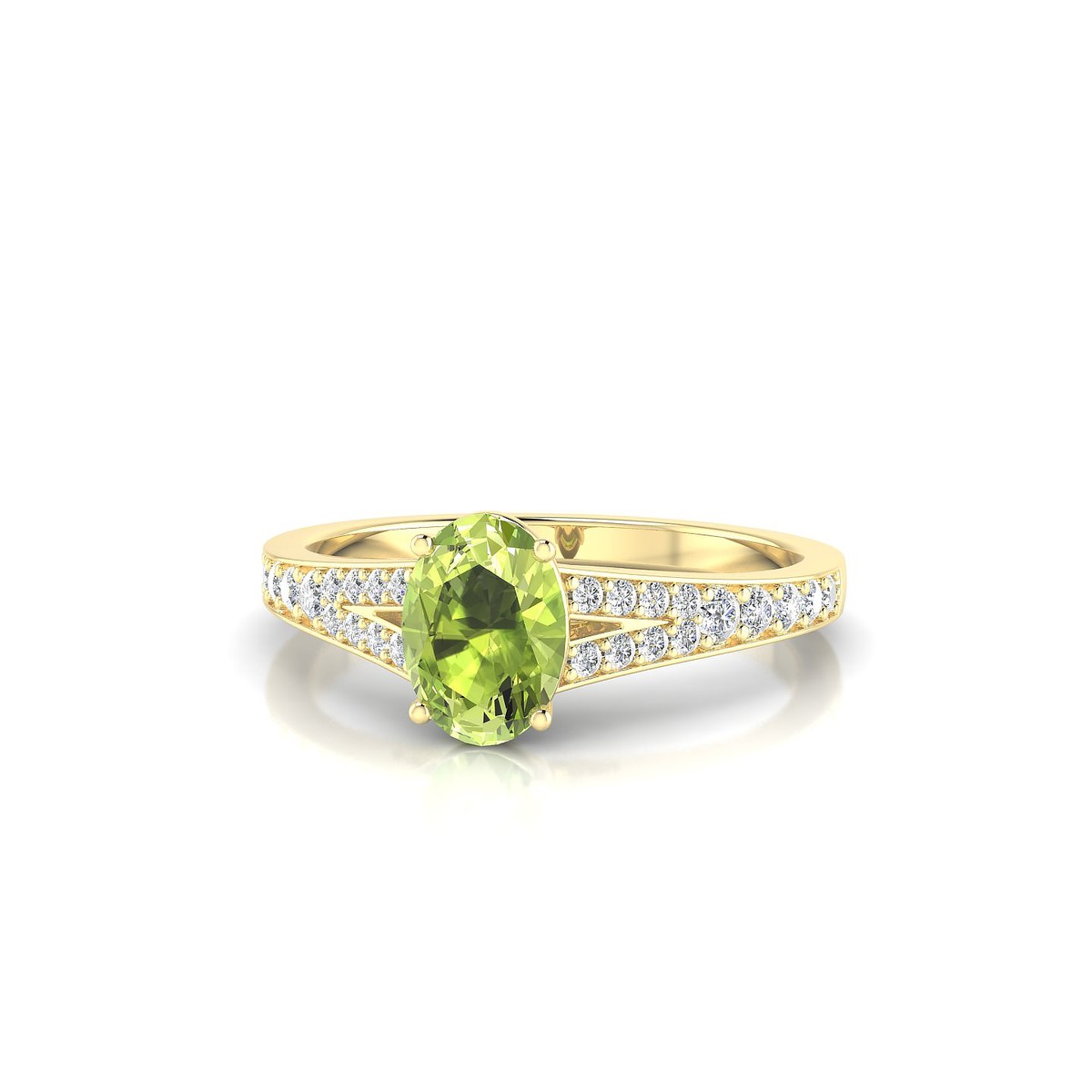 Adore | 18k Yellow Gold 7 x 5 mm Oval Peridot Ring