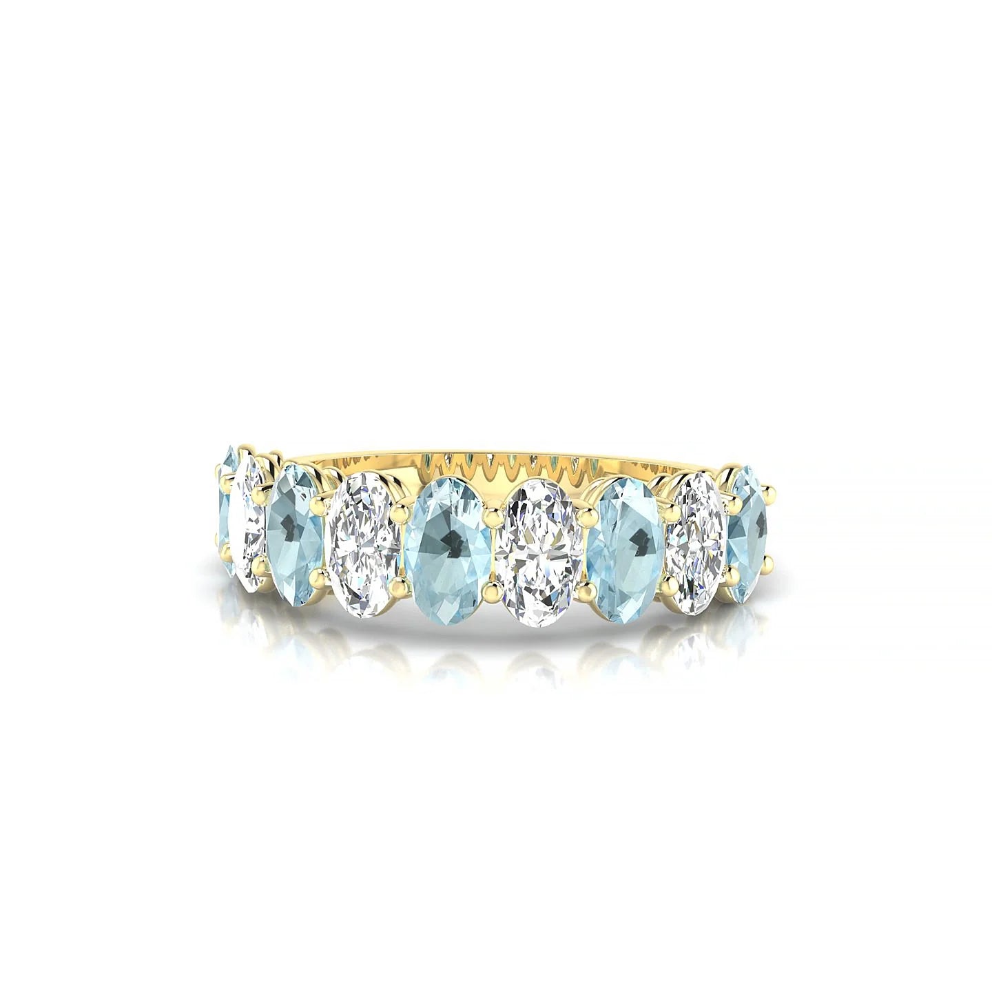 Affection | 18k Yellow Gold 5 x 3 mm Oval Aquamarine & Diamond Ring