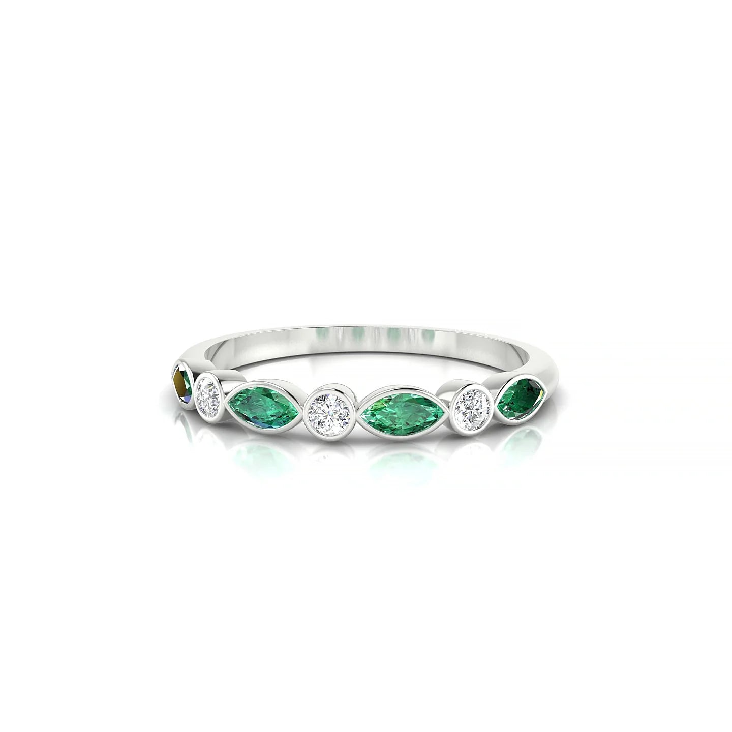 Delight | 18k White Gold 4 x 2 mm Marquise Emerald Ring