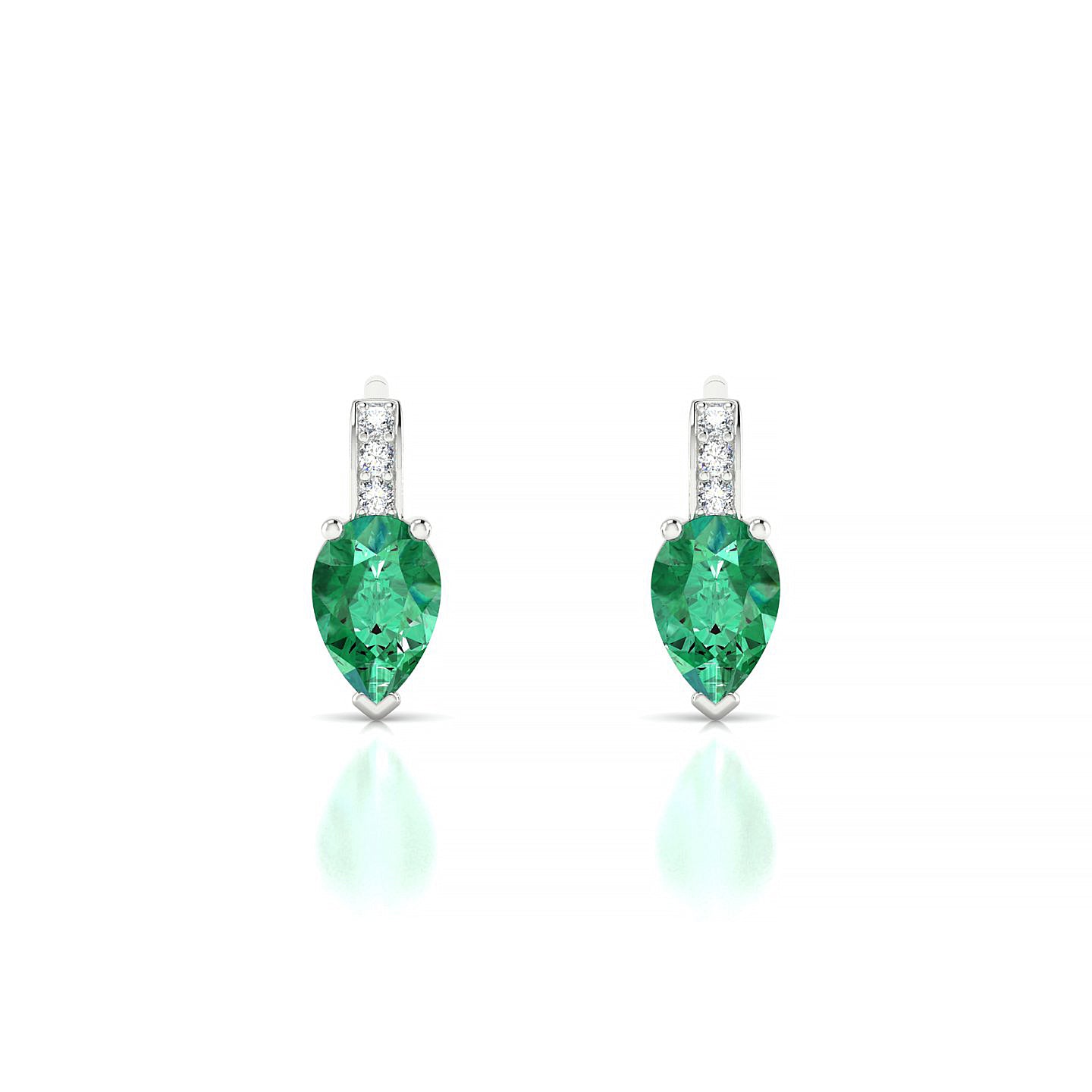 Exquisite | 18k White Gold 6 x 4 mm Pear Emerald Earrings