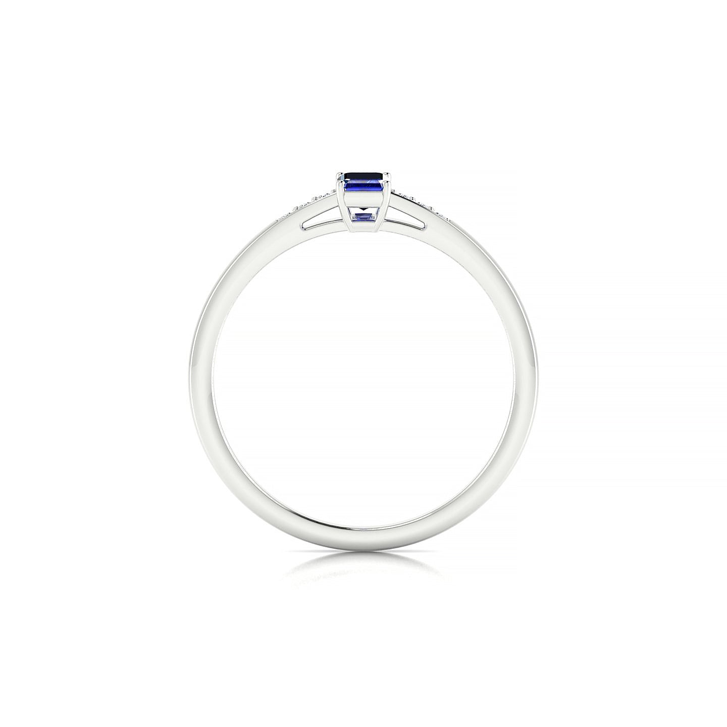 Exquisite | 18k White Gold 5 x 3 mm Emerald Sapphire Ring