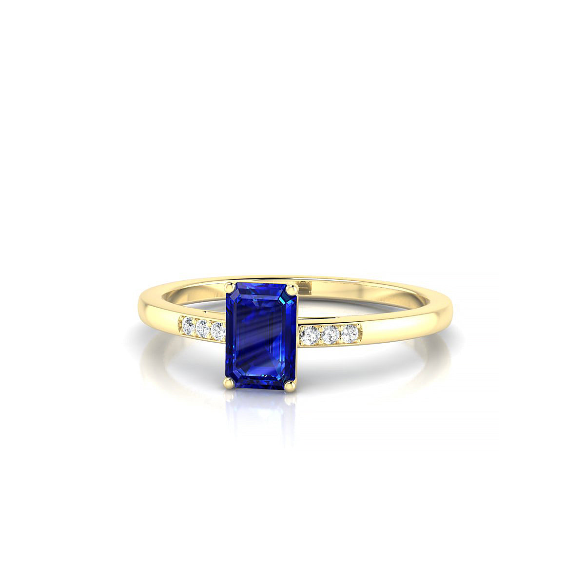 Exquisite | 18k Yellow Gold 6 x 4 mm Emerald Sapphire Ring