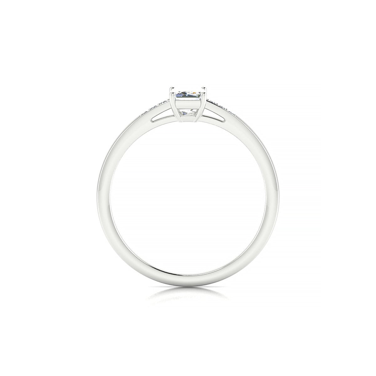 Exquisite | 18k White Gold 6 x 4 mm Emerald Diamond Ring