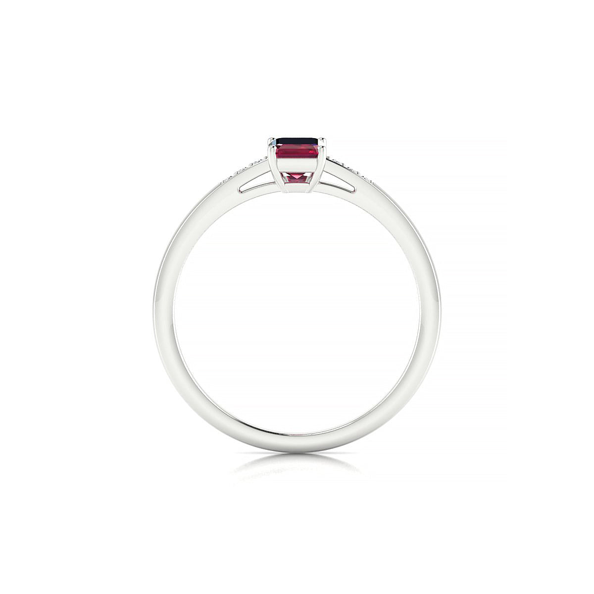 Exquisite | 18k White Gold 6 x 4 mm Emerald Ruby Ring