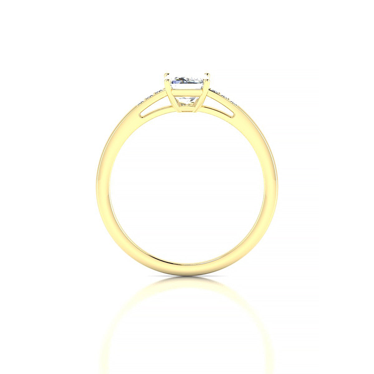 Exquisite | 18k Yellow Gold 7 x 5 mm Emerald Diamond Ring