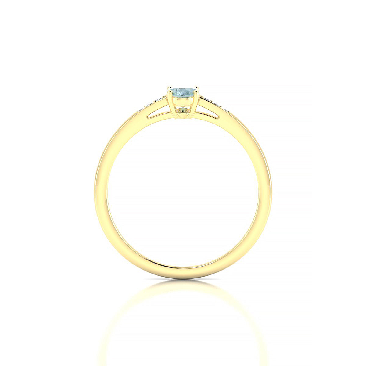 Exquisite | 18k Yellow Gold 6 x 4 mm Oval Aquamarine Ring