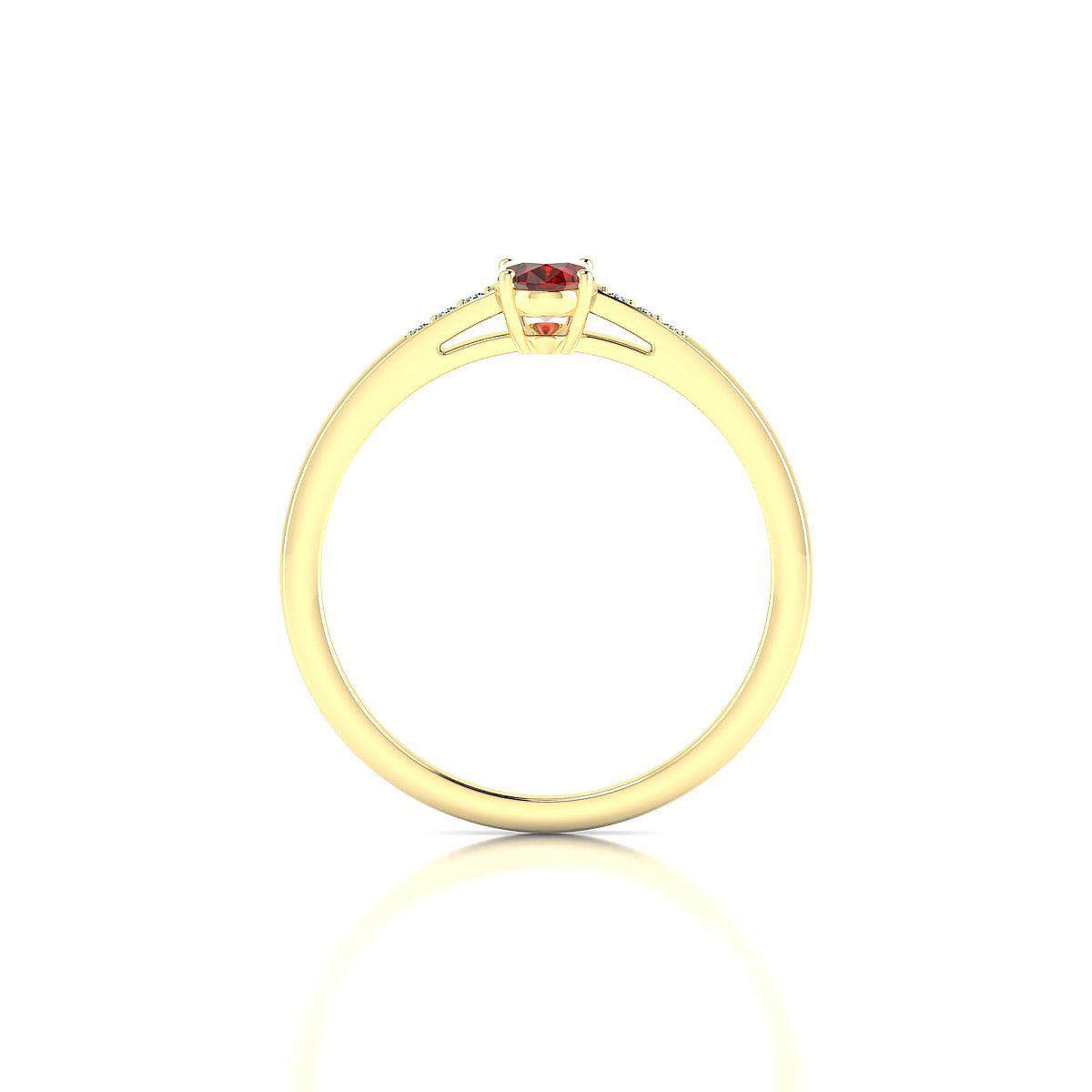 Exquisite | 18k Yellow Gold 6 x 4 mm Oval Garnet Ring
