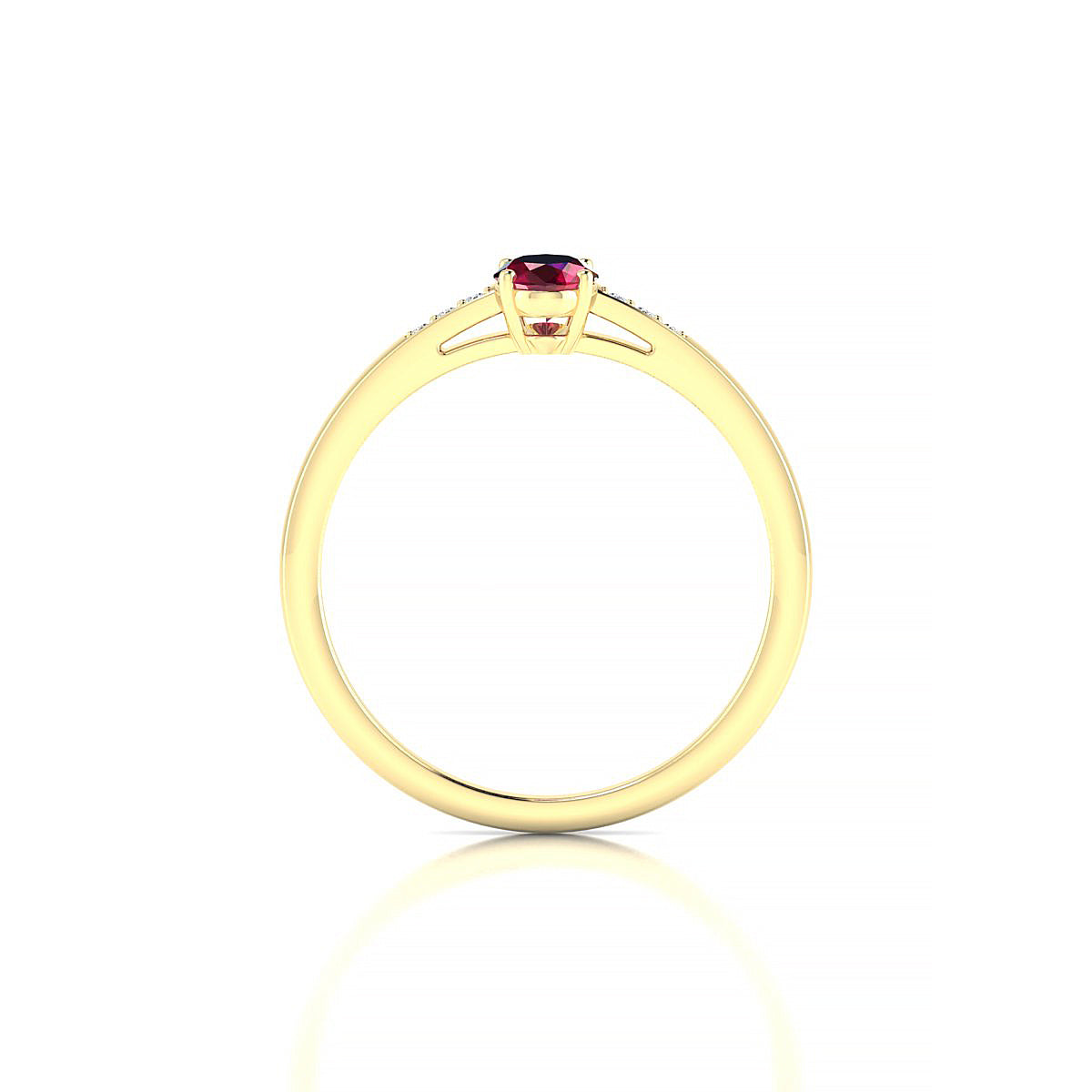 Exquisite | 18k Yellow Gold 6 x 4 mm Oval Ruby Ring