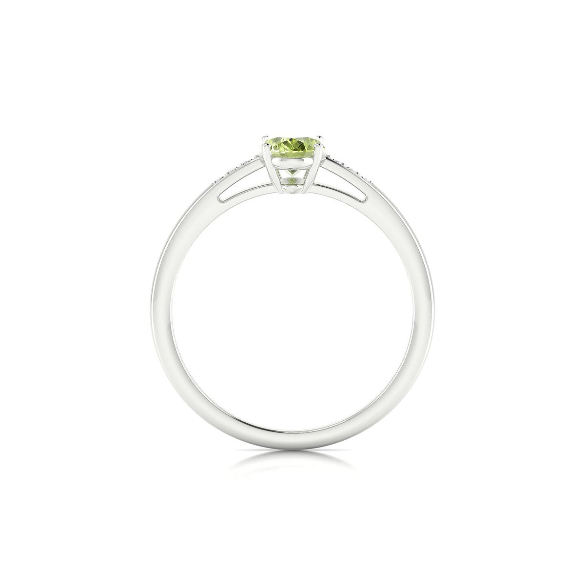 Exquisite | 18k White Gold 7 x 5 mm Oval Peridot Ring