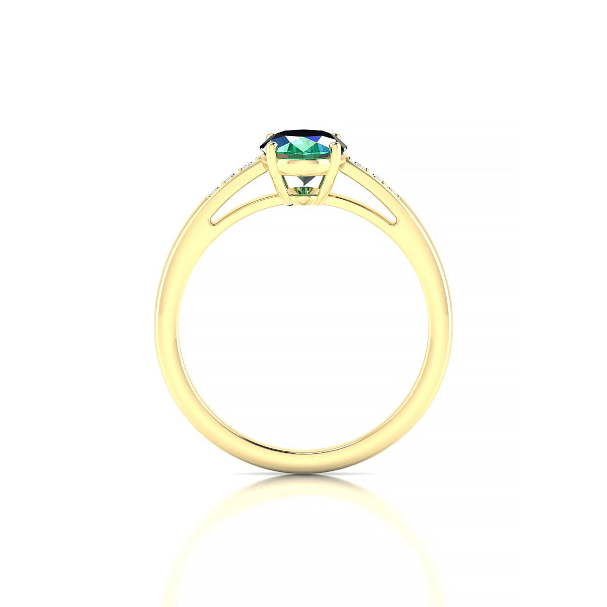Exquisite | 18k Yellow Gold 8 x 6 mm Oval Emerald Ring