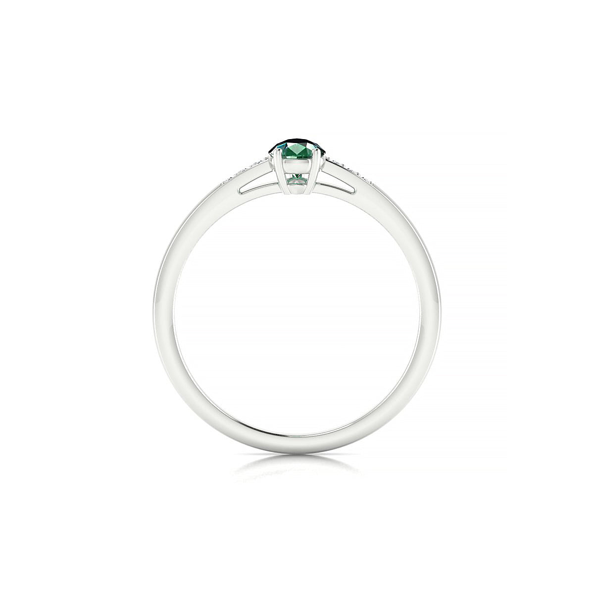 Exquisite | 18k White Gold 6 x 4 mm Pear Emerald Ring