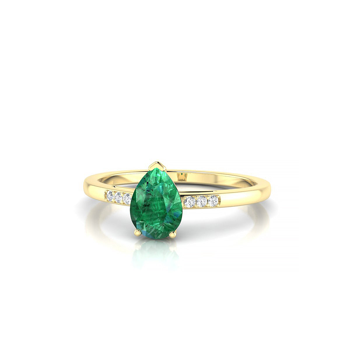 Exquisite | 18k Yellow Gold 7 x 5 mm Pear Emerald Ring
