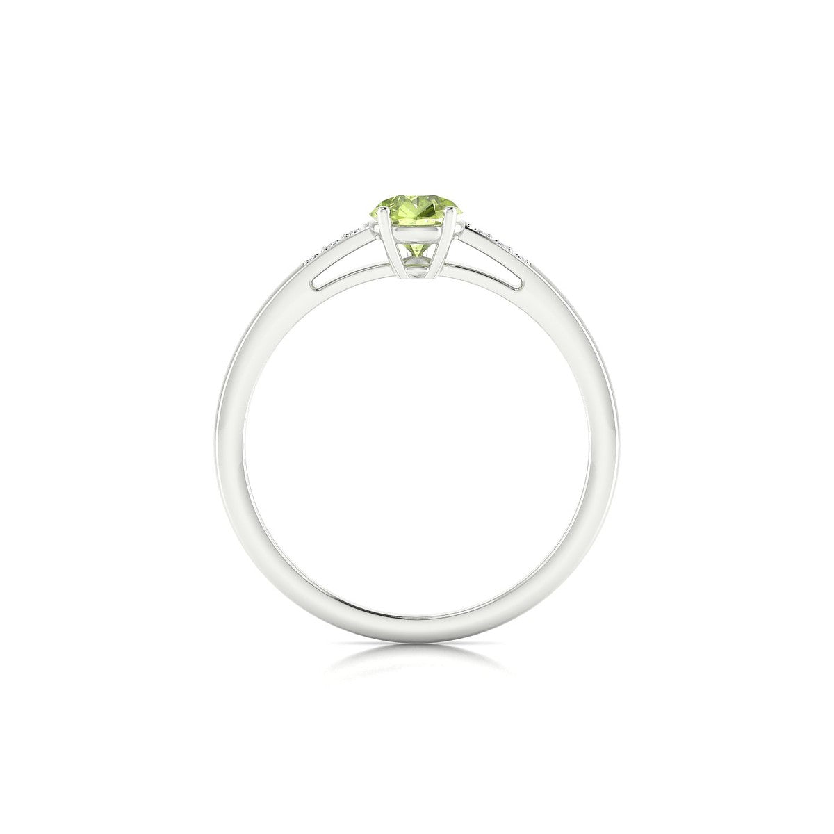 Exquisite | 18k White Gold 7 x 5 mm Pear Peridot Ring