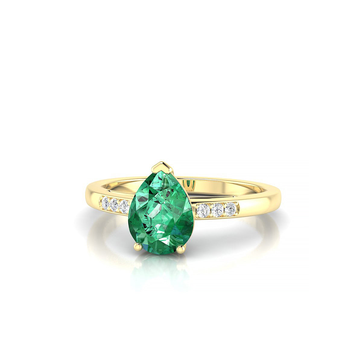 Exquisite | 18k Yellow Gold 8 x 6 mm Pear Emerald Ring
