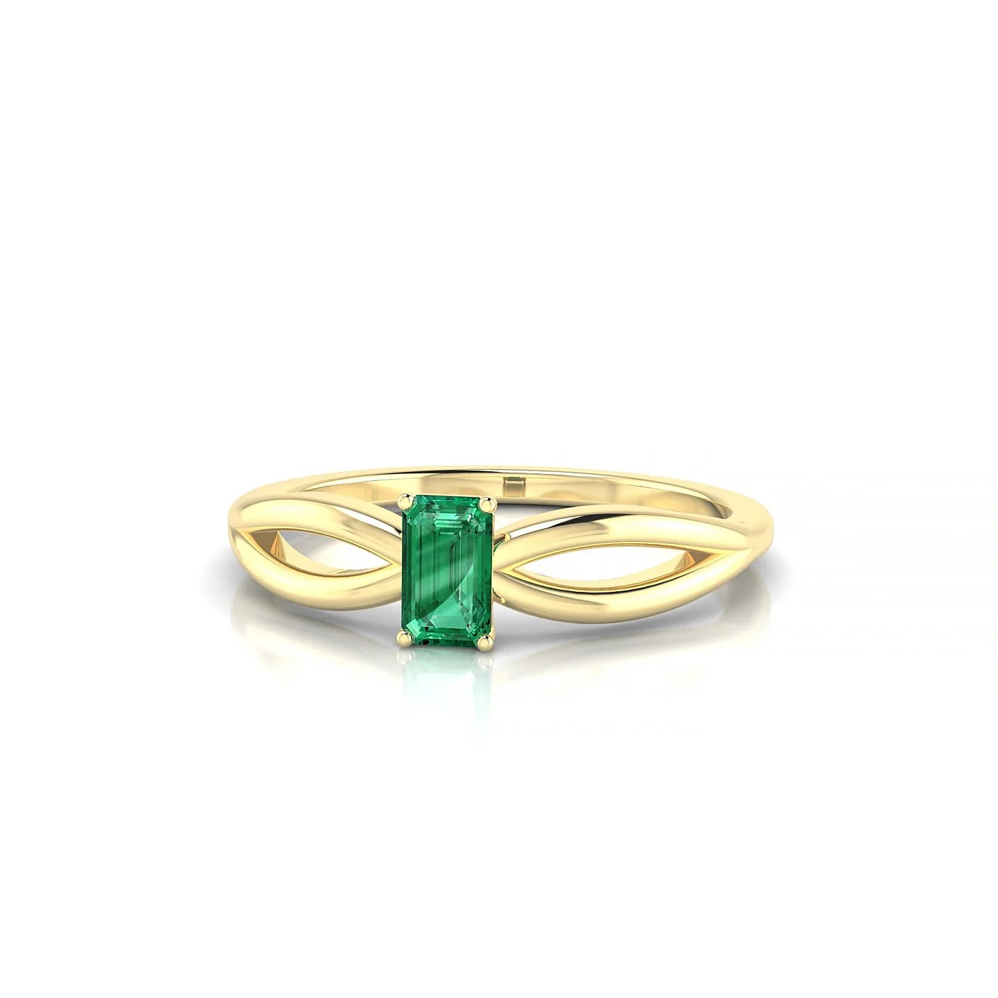 Interlude | 18k Yellow Gold 5 x 3 mm Emerald Emerald Ring