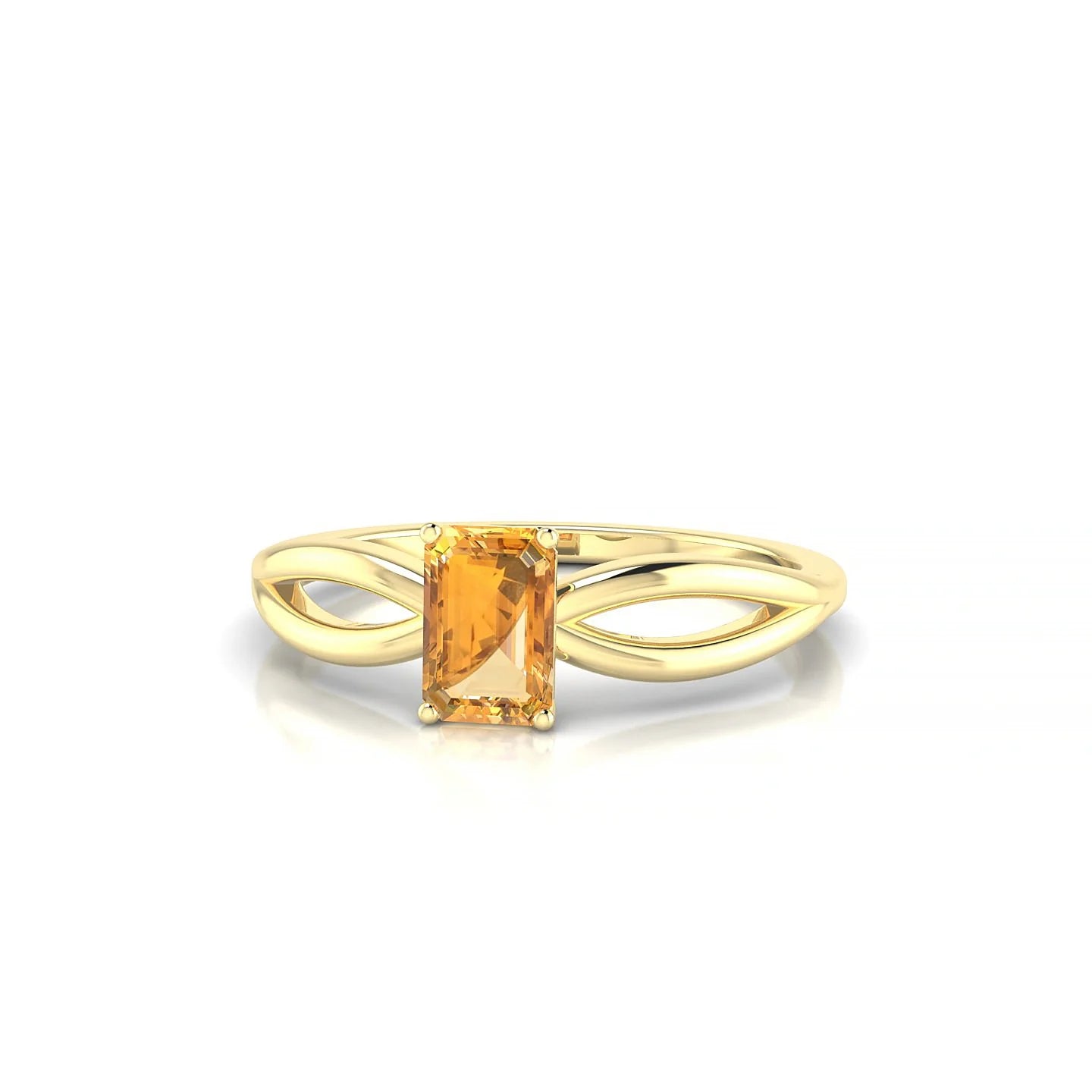 Interlude | 18k Yellow Gold 6 x 4 mm Emerald Citrine Ring