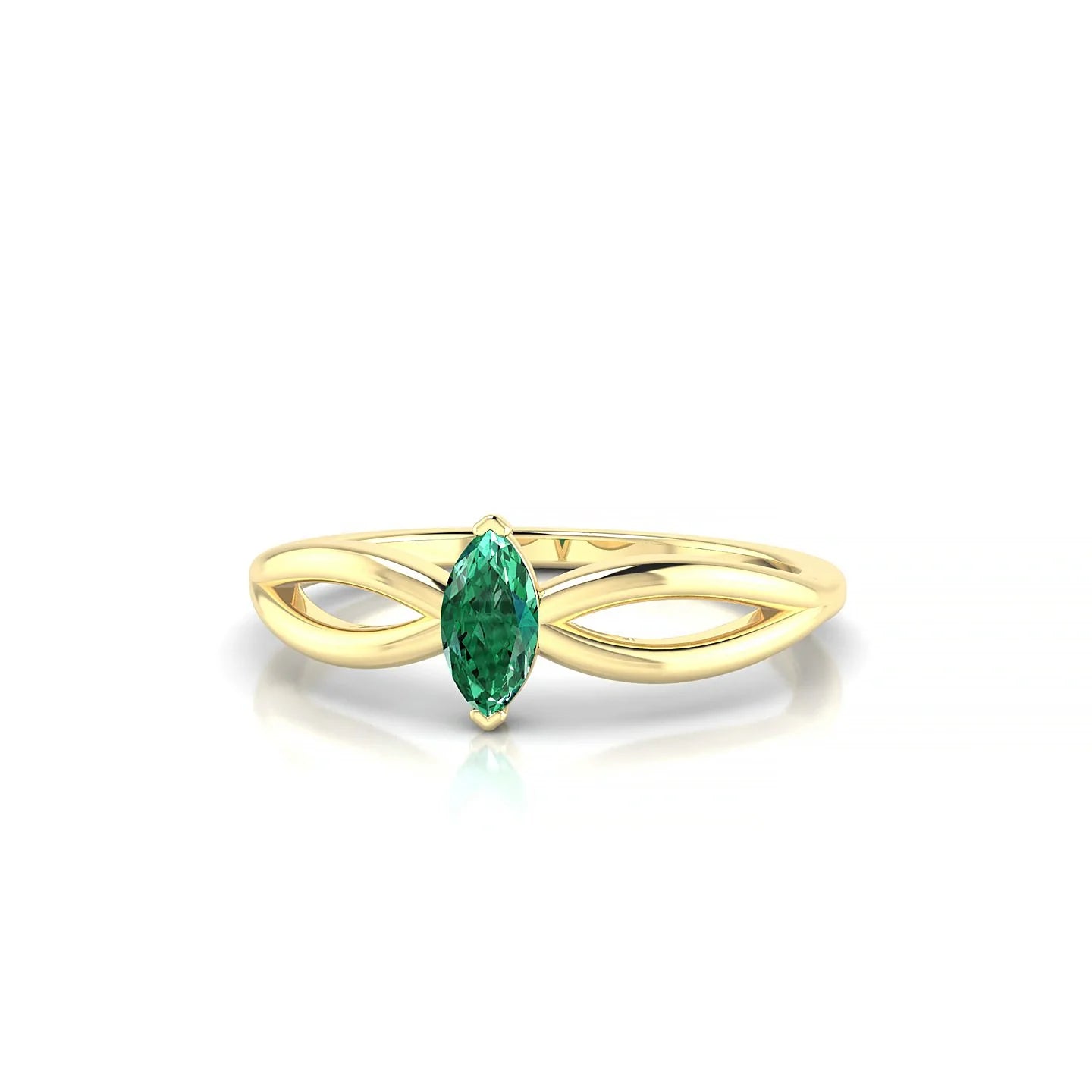 Interlude | 18k Yellow Gold 6 x 3 mm Marquise Emerald Ring
