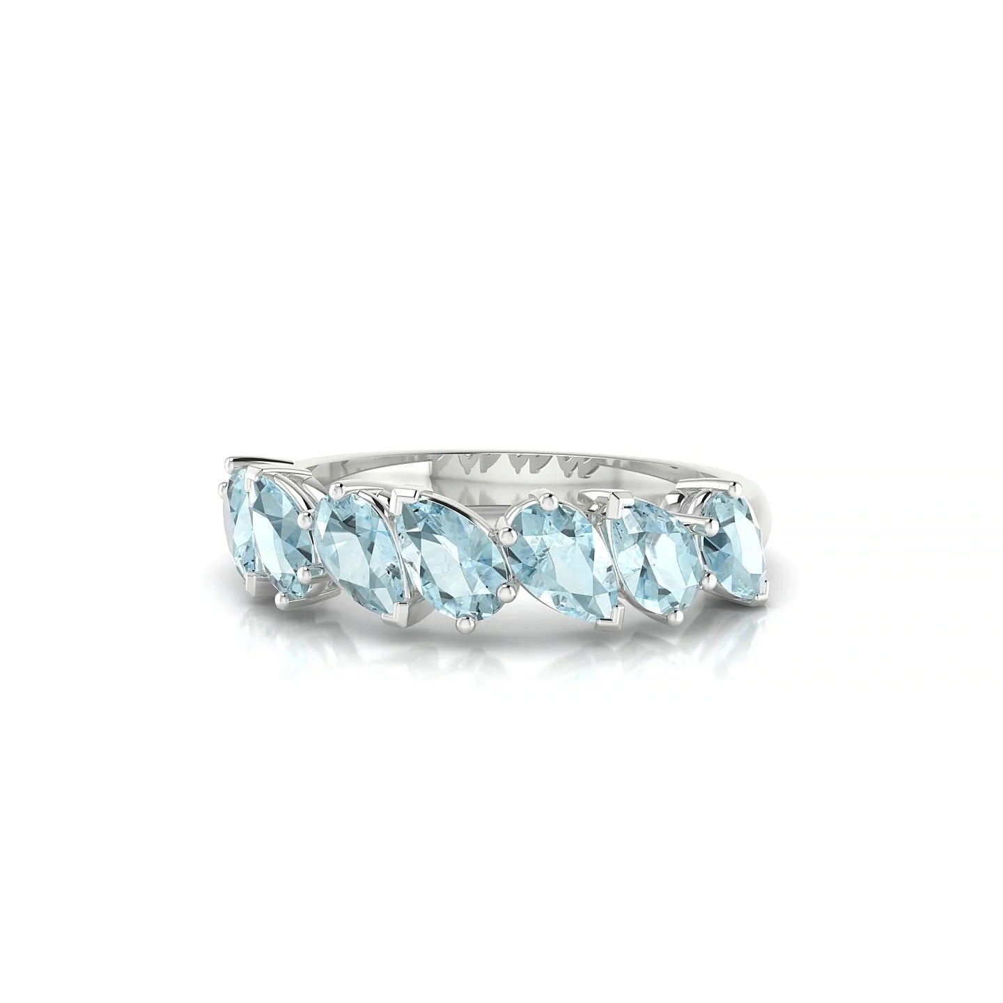 Mist | 18k White Gold 5 x 3 mm Pear Aquamarine Ring