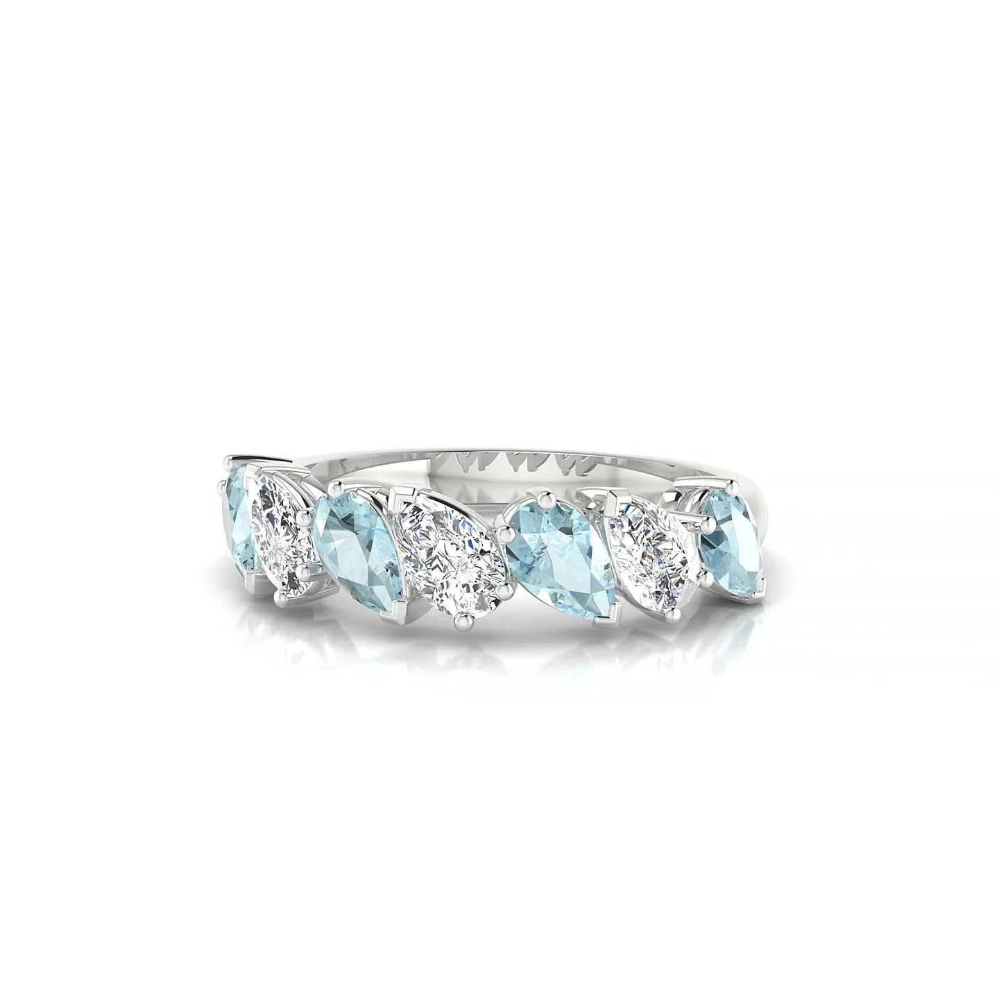 Mist | 18k White Gold 5 x 3 mm Pear Aquamarine & Diamond Ring