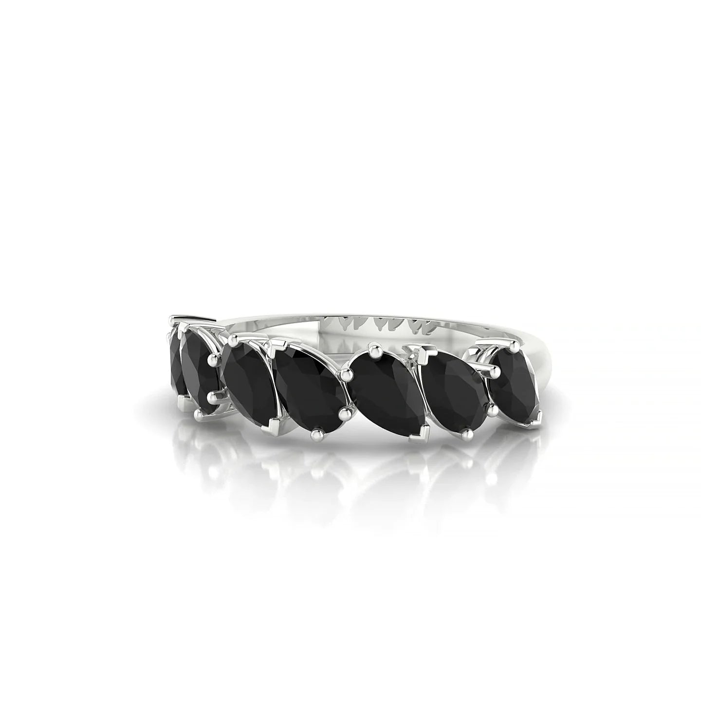 Mist | 18k White Gold 5 x 3 mm Pear Black Diamond Ring