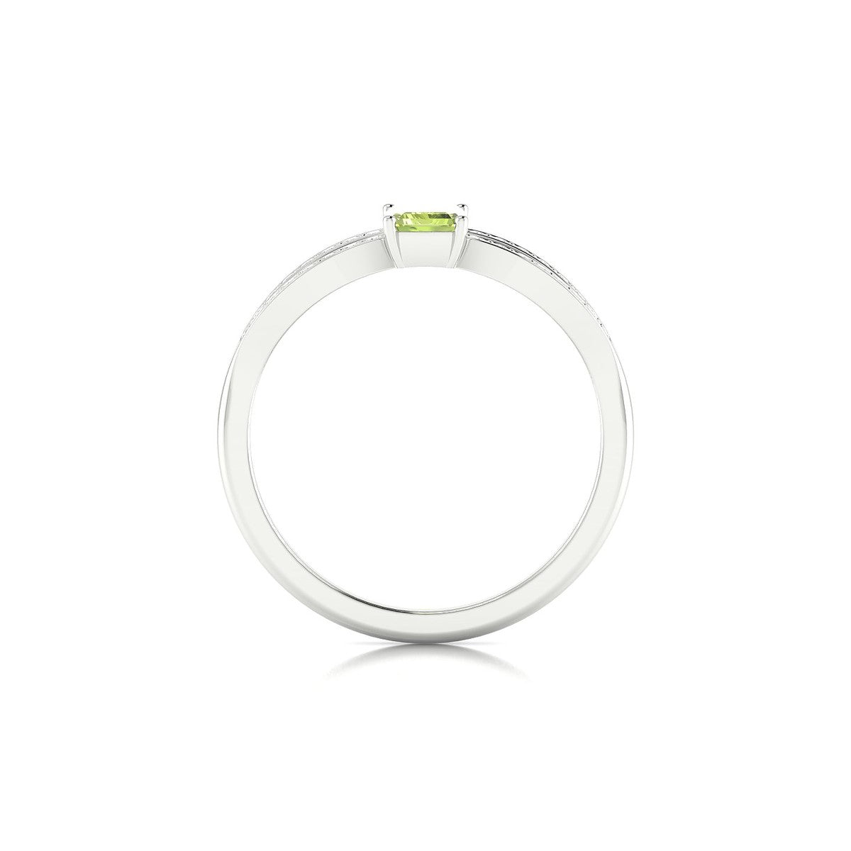 Prestige | 18k White Gold 6 x 4 mm Emerald Peridot Ring