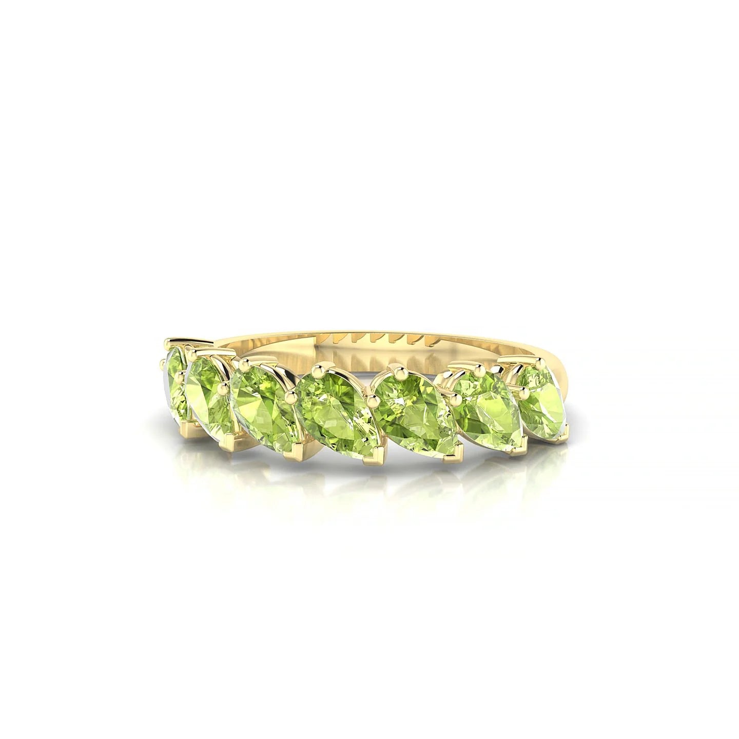 Rain | 18k Yellow Gold 5 x 3 mm Pear Peridot Ring