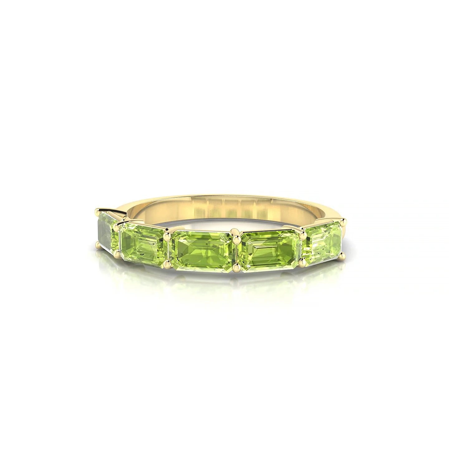 Reverence | 18k Yellow Gold 5 x 3 mm Emerald Peridot Ring