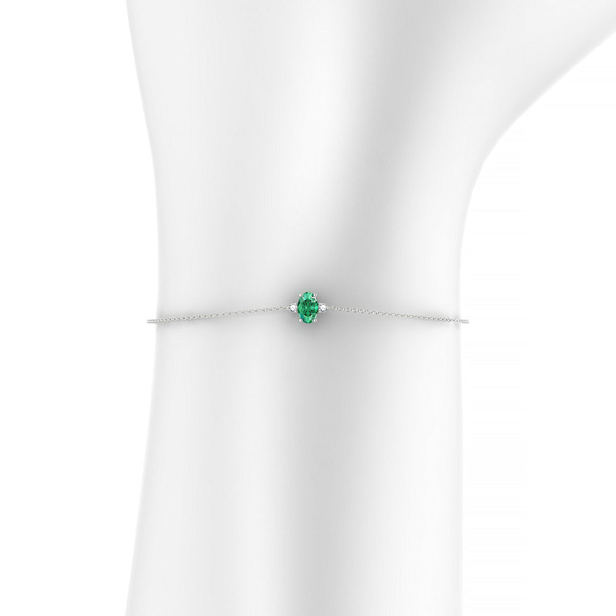 Sparkle | 18k White Gold 6 x 4 mm Oval Emerald Bracelet