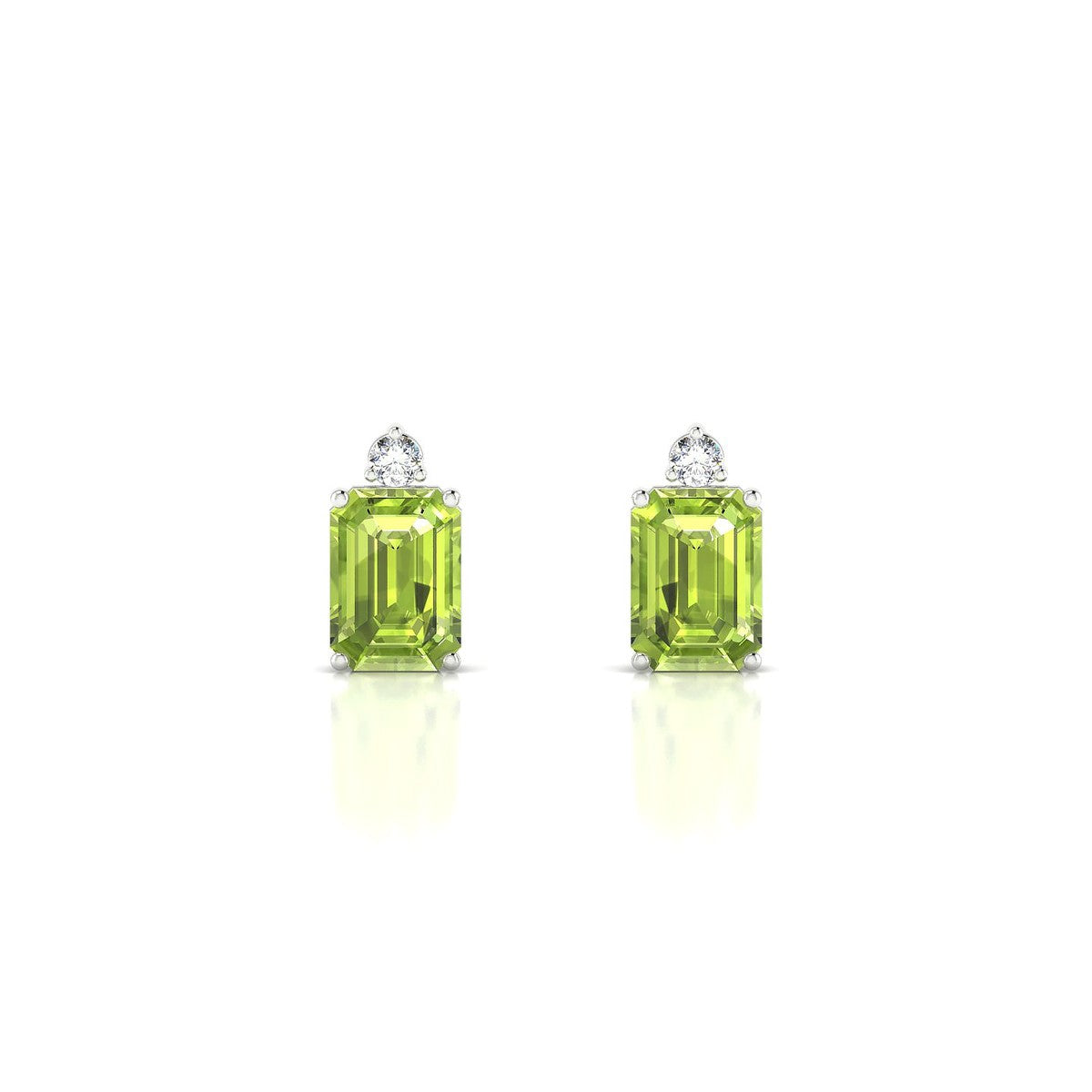 Sparkle | 18k White Gold 7 x 5 mm Emerald Peridot Earrings