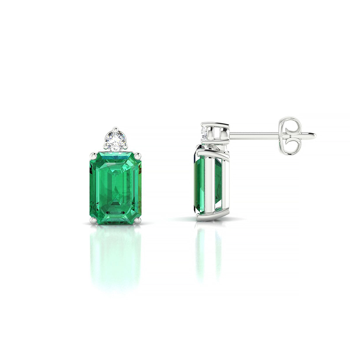 Sparkle | 18k White Gold 7 x 5 mm Emerald Emerald Earrings