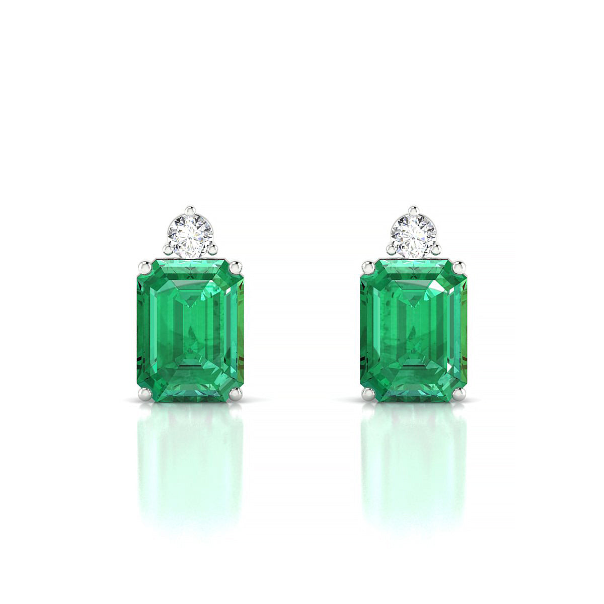 Sparkle | 18k White Gold 8 x 6 mm Emerald Emerald Earrings