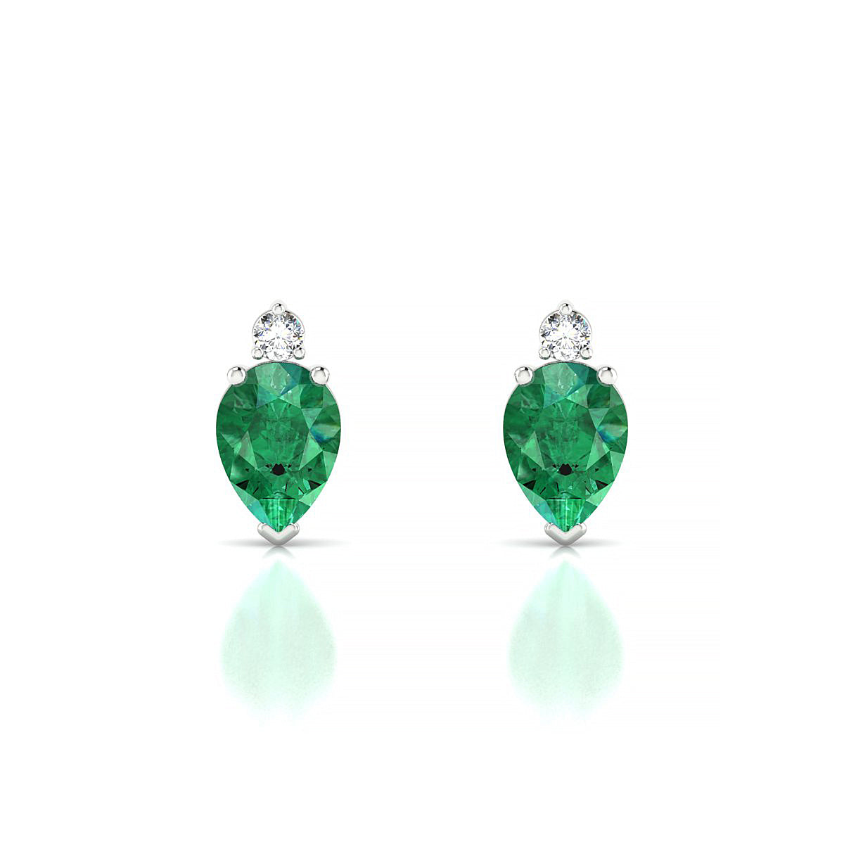 Sparkle | 18k White Gold 7 x 5 mm Pear Emerald Earrings
