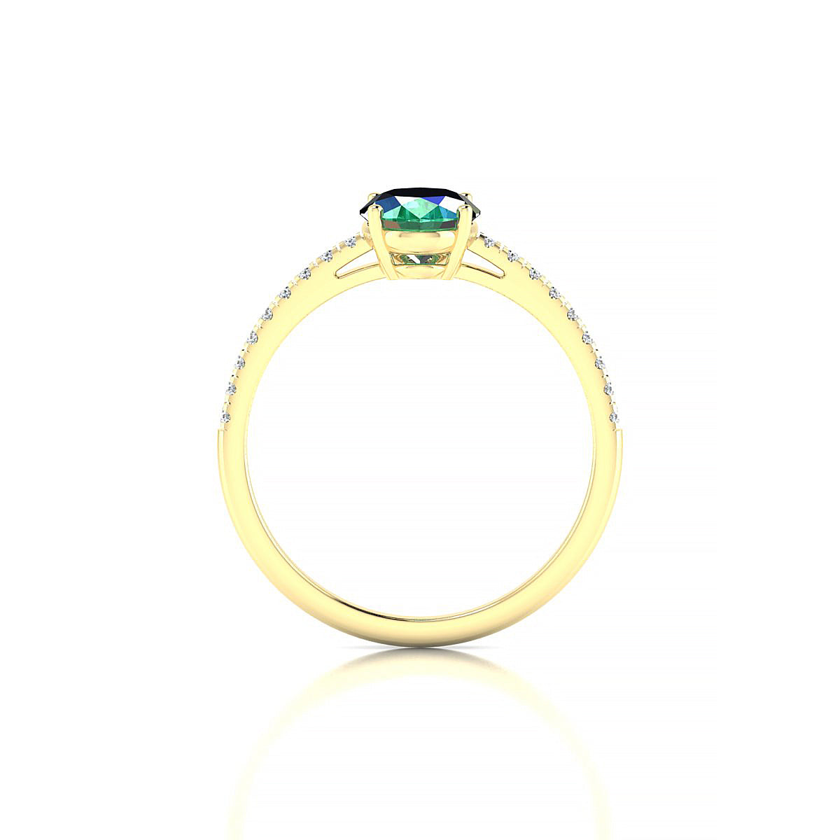 Timeless | 18k Yellow Gold 8 x 6 mm Oval Emerald Ring