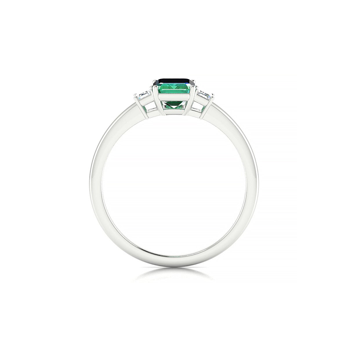 Trio | 18k White Gold 7 x 5 mm Emerald Emerald Ring