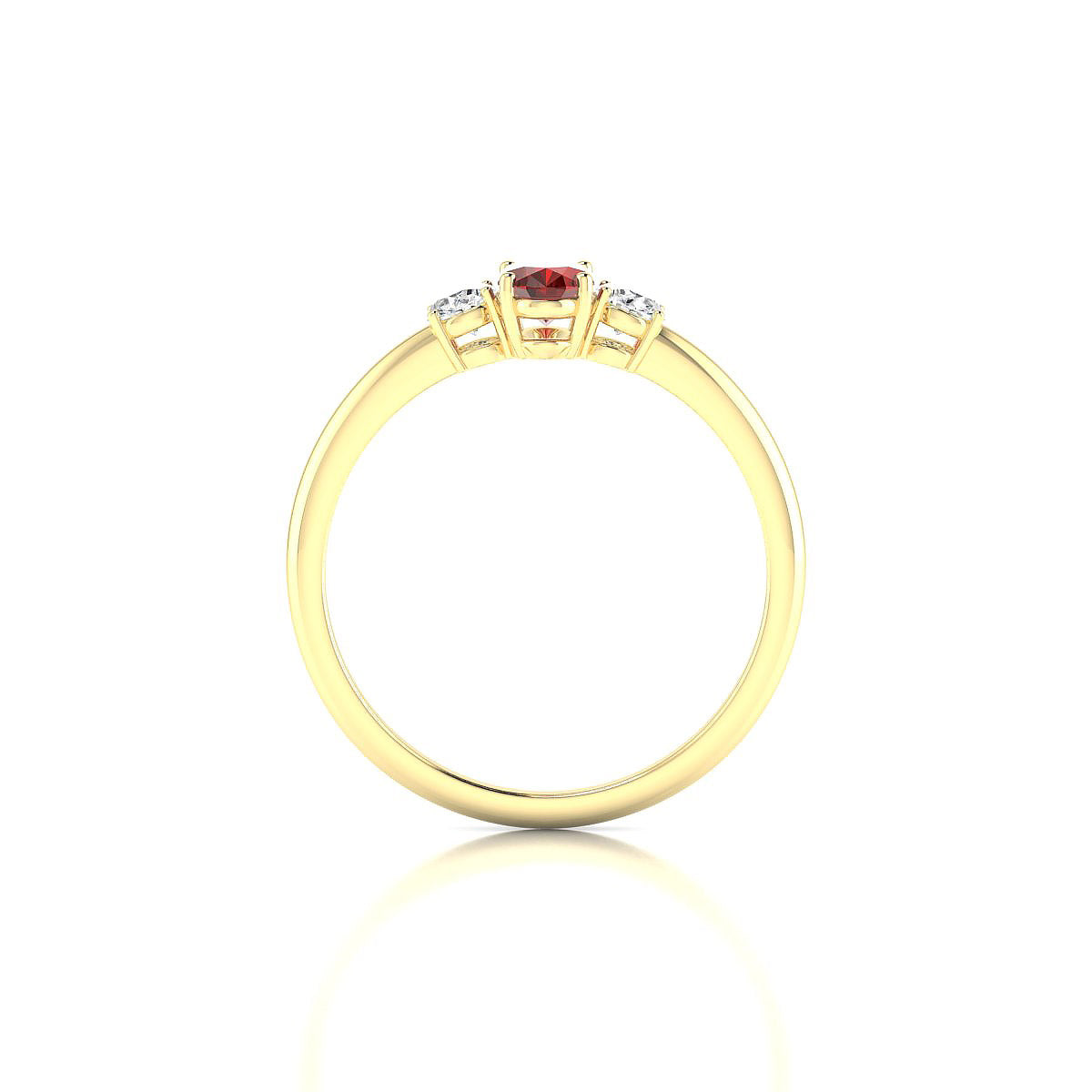 Trio | 18k Yellow Gold 6 x 4 mm Oval Garnet Ring