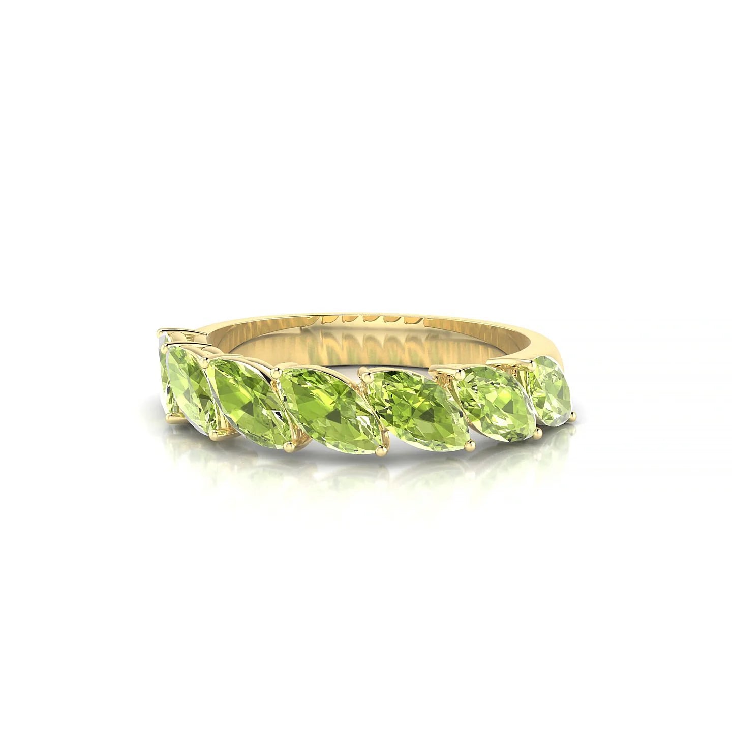 Virtue | 18k Yellow Gold 6 x 3 mm Marquise Peridot Ring
