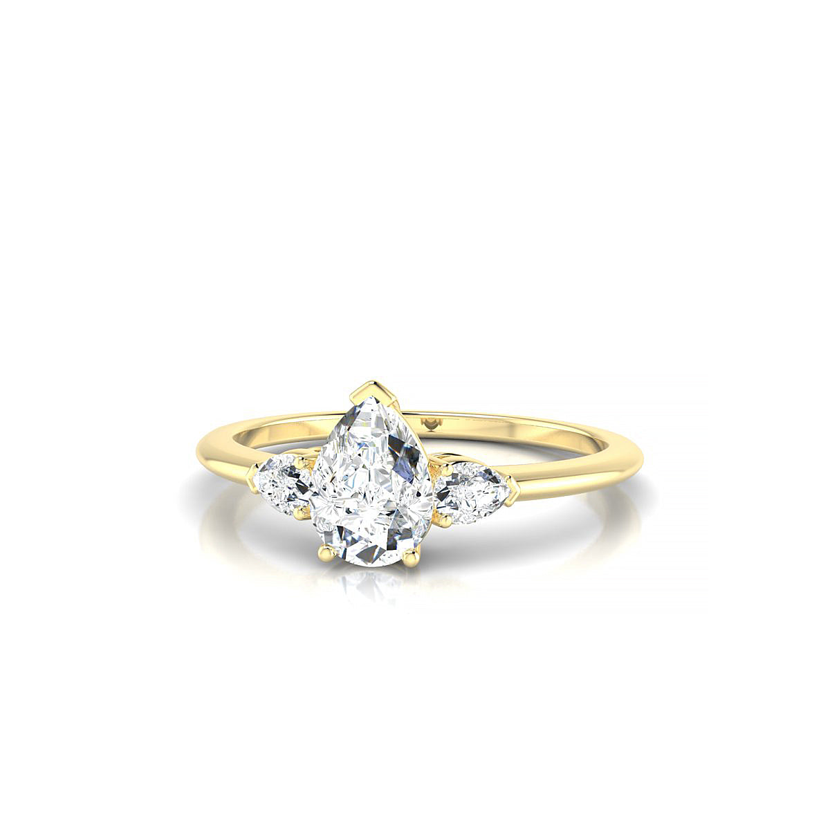 Water | 18k Yellow Gold 7 x 5 mm Pear Diamond Ring