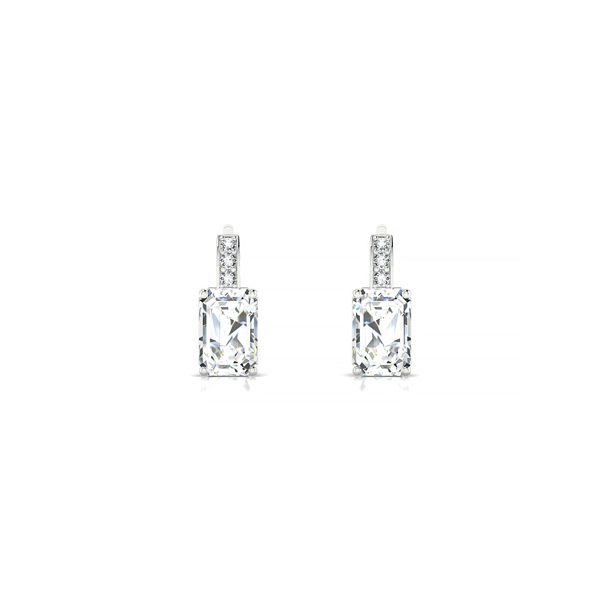 Exquisite | 18k White Gold 6 x 4 mm Emerald Diamond Earrings