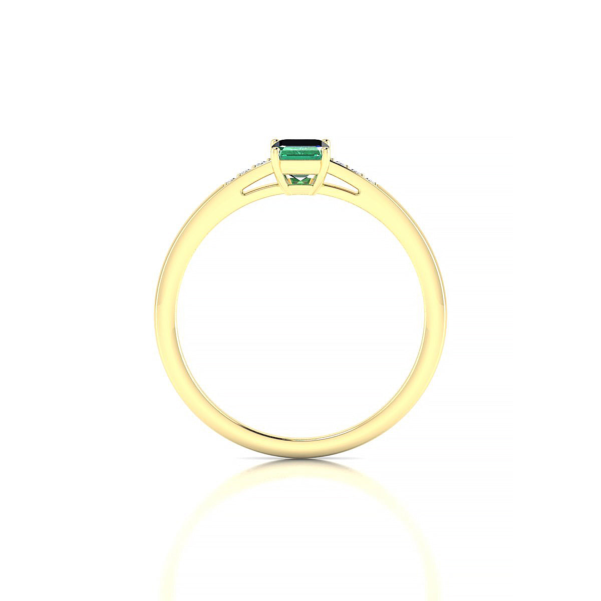 Exquisite | 18k Yellow Gold 6 x 4 mm Emerald Emerald Ring