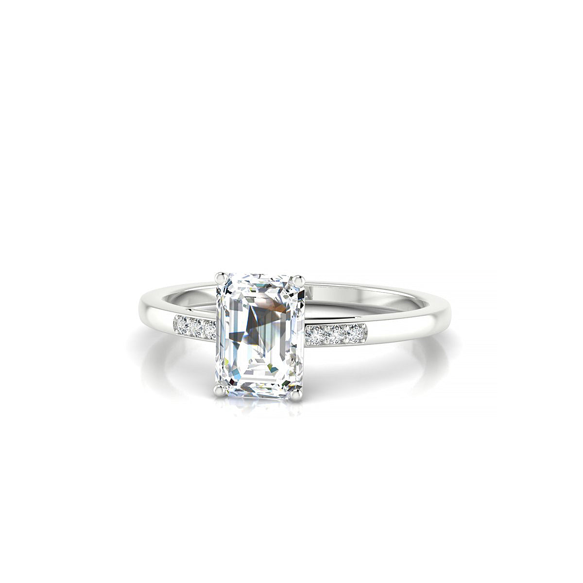 Exquisite | 18k White Gold 7 x 5 mm Emerald Diamond Ring