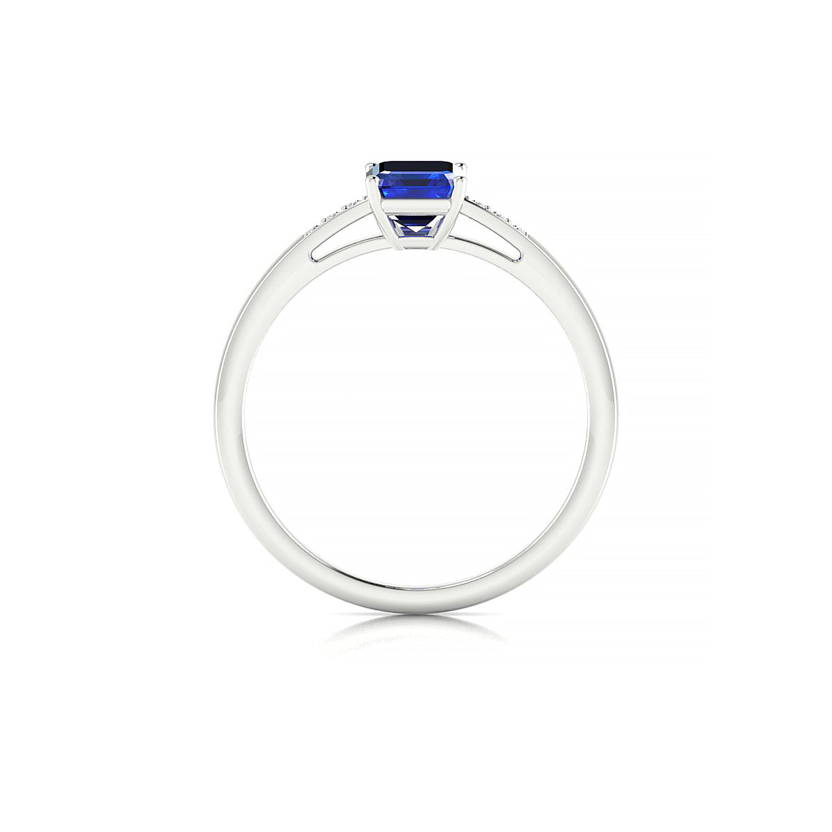 Exquisite | 18k White Gold 7 x 5 mm Emerald Sapphire Ring