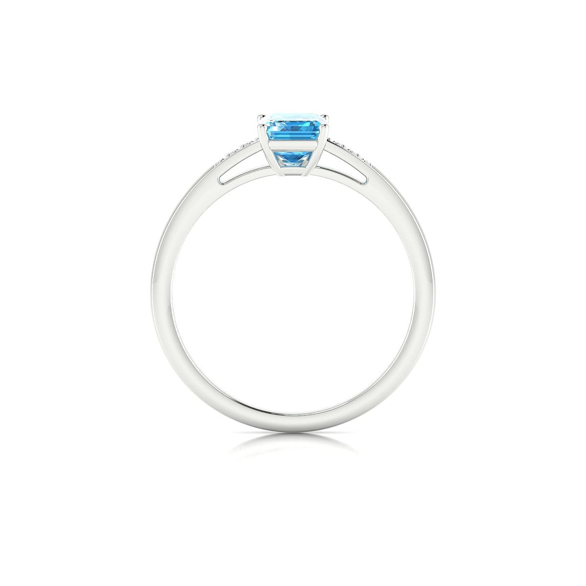 Exquisite | 18k White Gold 7 x 5 mm Emerald Topaz Ring
