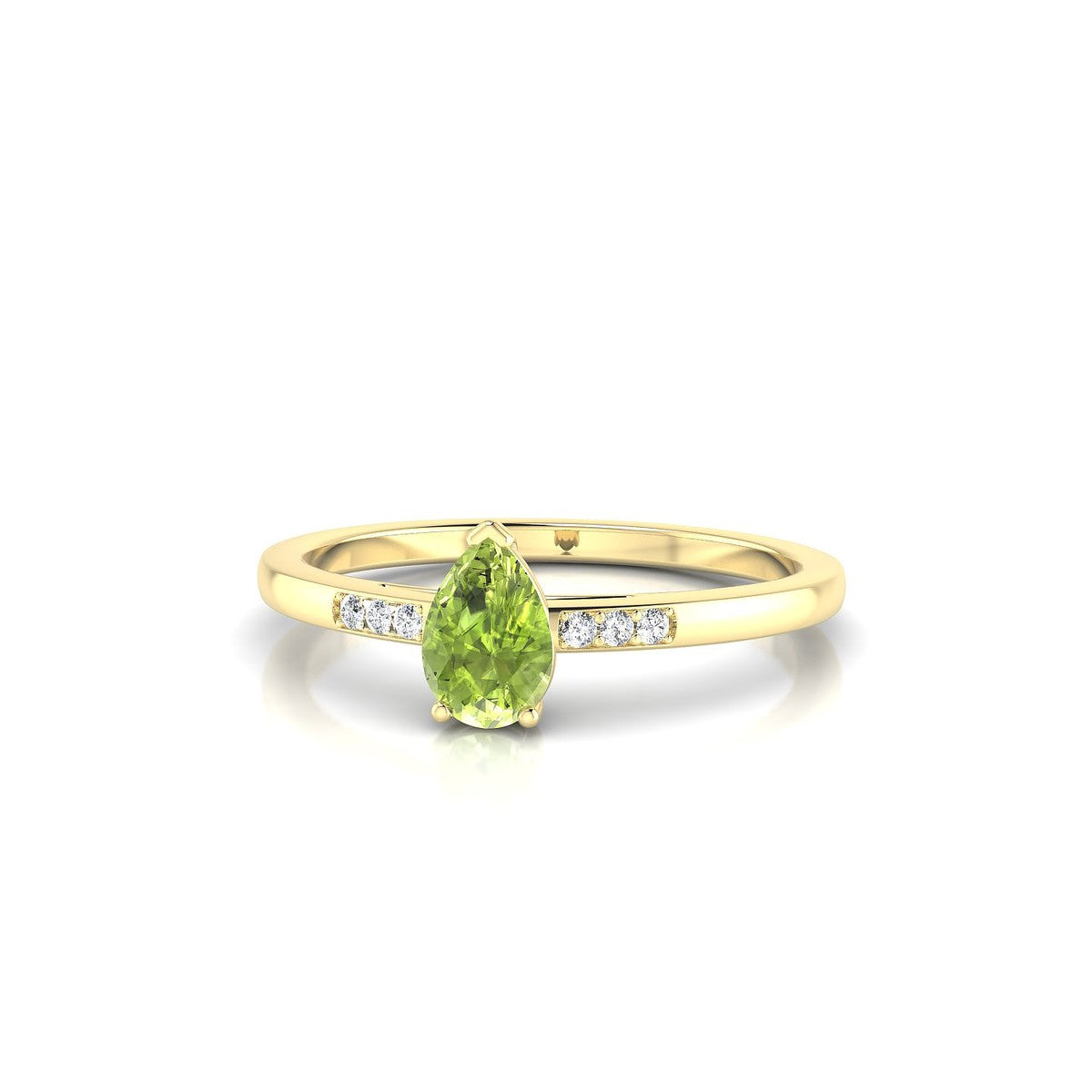 Exquisite | 18k Yellow Gold 6 x 4 mm Pear Peridot Ring