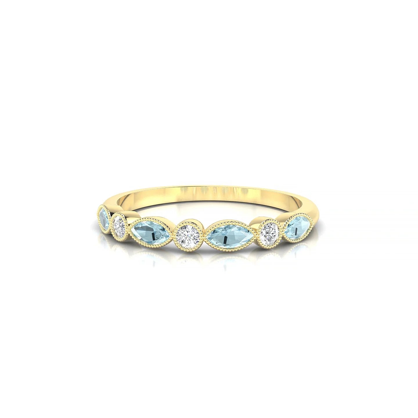 Finesse | 18k Yellow Gold 4 x 2 mm Marquise Aquamarine Ring