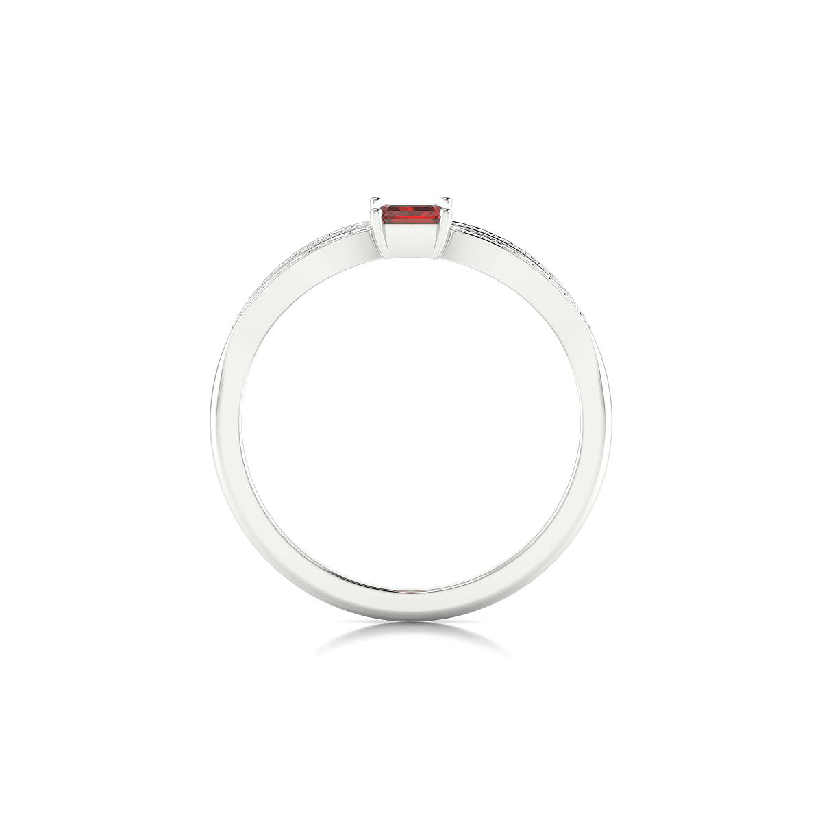 Prestige | 18k White Gold 6 x 4 mm Emerald Garnet Ring