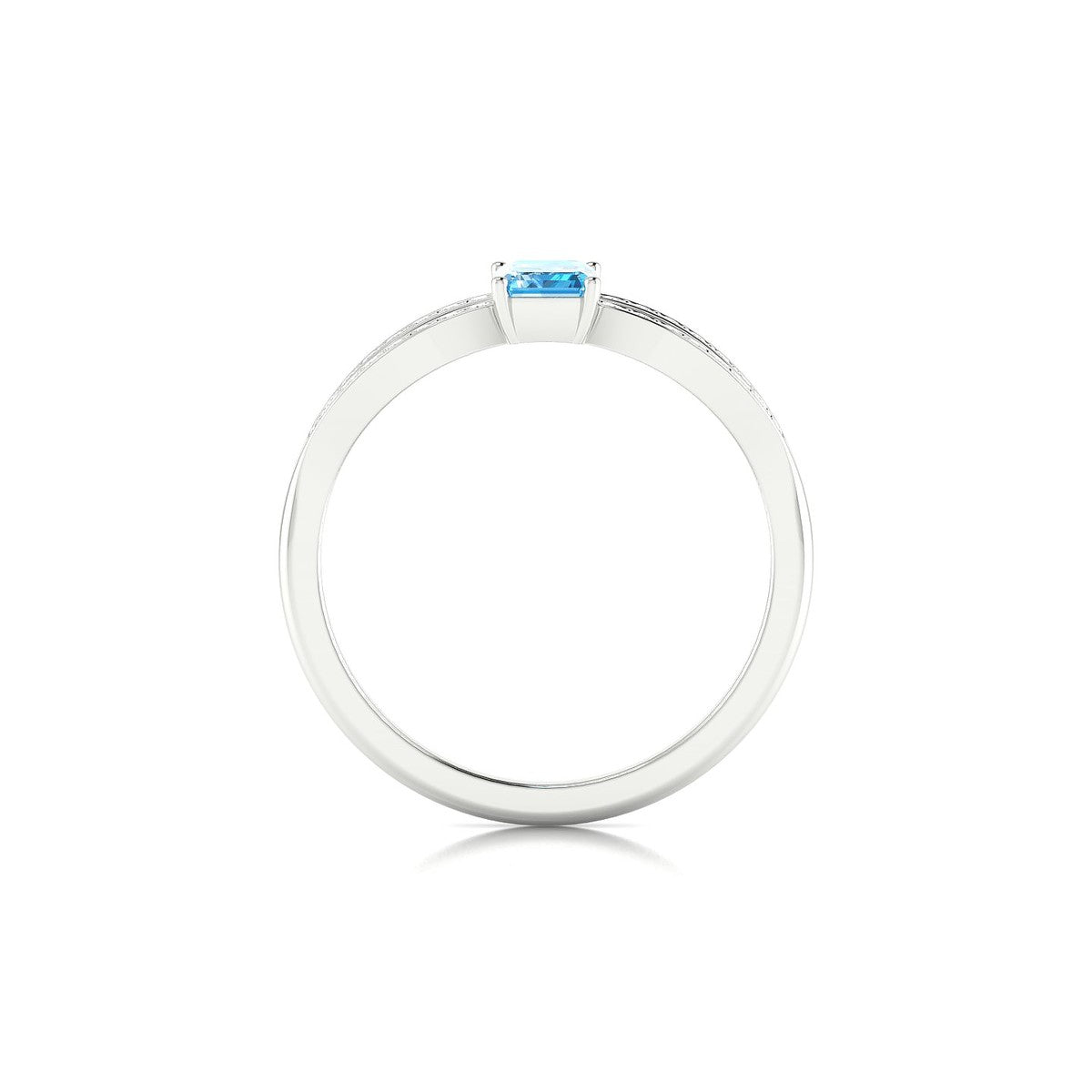 Prestige | 18k White Gold 6 x 4 mm Emerald Topaz Ring