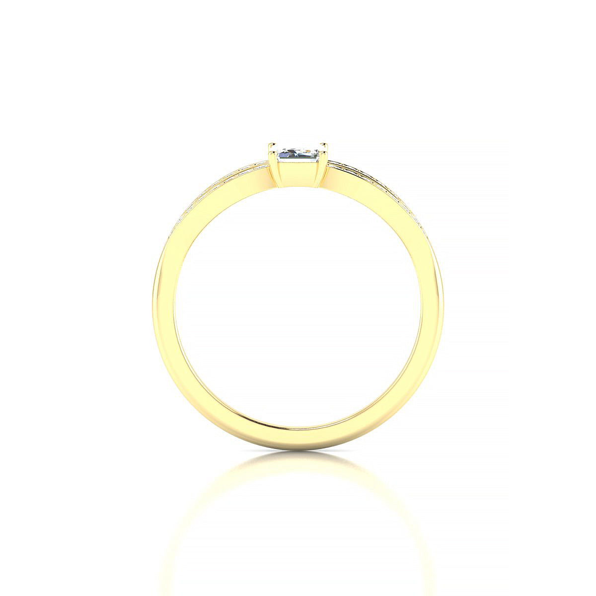 Prestige | 18k Yellow Gold 6 x 4 mm Emerald Diamond Ring